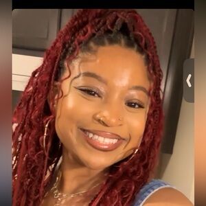 Meet your Posher, Jatelia